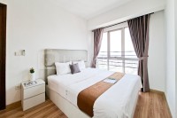 Cozy and Spacious 1BR at M-Town Signature Apartment By Travelio