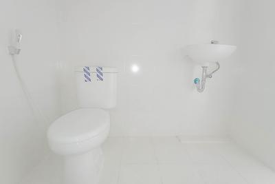 Apartemen Paltrow City - Cozy Studio Unfurnished with AC at Paltrow City Apartment By Travelio