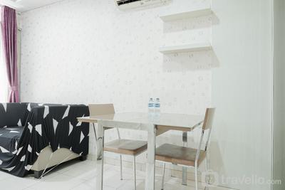 Apartemen Gardenia Boulevard - 2BR Spacious Nice Gardenia Boulevard Apartment By Travelio