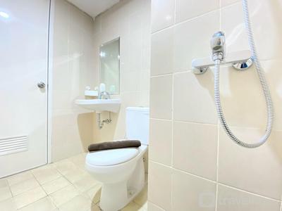 Apartemen Parahyangan Residence - Spacious and Minimalist 2BR Apartment at Parahyangan Residence By Travelio