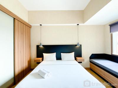 Cozy and Warm Studio Gateway Park LRT City Bekasi Apartment By Travelio