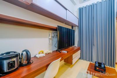 Apartemen Dave - Homey and Comfort Living Studio Room at Dave Apartment By Travelio