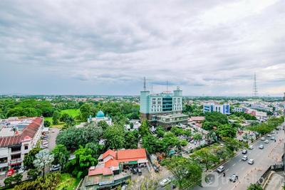 Apartemen Transpark Cibubur - Comfort and Well Furnished Studio at Transpark Cibubur Apartment By Travelio