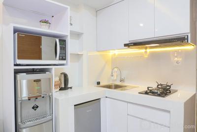 Apartemen Green Park View - Homey and Modern Look 2BR 6th Floor Green Park View Apartment By Travelio