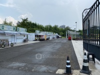 Apartemen Meikarta District 1 - Neat Unfurnished 2BR with AC in the Living Room at Meikarta Apartment By Travelio