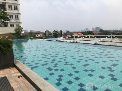 Apartemen Cinere Bellevue Suites - Cozy Living Studio Room at Cinere Bellevue Suites Apartment By Travelio