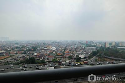 Apartemen Green Pramuka City - Homey 2BR at Green Pramuka City Apartment with Mall Access By Travelio