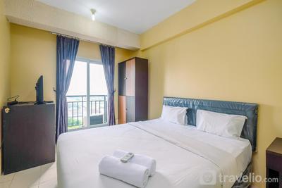 Comfortable and Simple Studio at Sunter Park View Apartment By Travelio