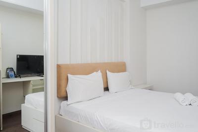 Apartemen Green Lake View - Simple Studio at Green Lake View Ciputat Apartment By Travelio