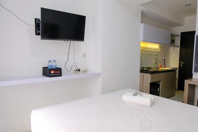 Apartemen Grand Asia Afrika - Best Deal Studio at Grand Asia Afrika Apartment By Travelio