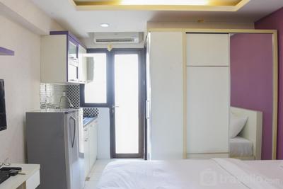 Apartemen Kebagusan City - Homey and Simply Studio Room at Kebagusan City Apartment By Travelio