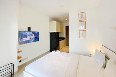 Apartemen Ciputra World 2 - Modern Look Studio Room at Ciputra World 2 Apartment By Travelio