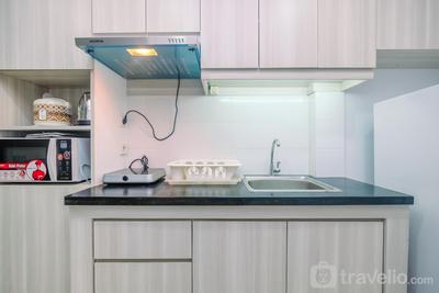 Apartemen Azalea Suites - Tranquil Studio Azalea Suites Apartment By Travelio