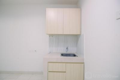 Apartemen Sentul Tower - Unfurnished Studio Room with AC at 10th Floor Sentul Tower Apartment By Travelio