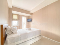 Apartemen Parahyangan Residence - Modern 2BR Apartment Without Living Room at Parahyangan Residence By Travelio