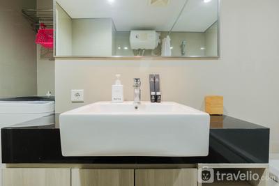 Apartemen Azalea Suites - Elegant and Comfy Studio Azalea Suites Apartment Cikarang By Travelio