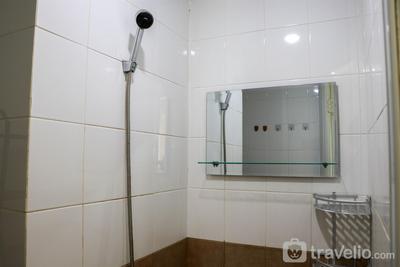 Apartemen Green Pramuka City - Unfurnished 2BR with AC at 18th Floor Green Pramuka City Apartment By Travelio