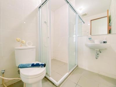 Apartemen Green Bay Condominium - Warm and Homey 2BR Apartment at Green Bay Condominium By Travelio