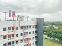 Apartemen Monroe Tower - Wooden Accents Studio at Monroe Tower Apartment By Travelio