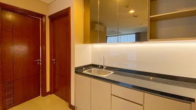 Apartemen The Kencana Residence - Spacious and Homey 2BR Apartment with Private Lift at The Kencana Residence By Travelio