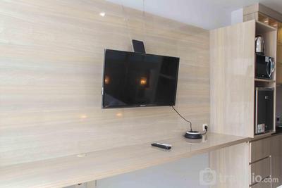 Apartemen Mustika Golf Residence - Comfy and Minimalist Studio Apartment at Mustika Golf Residence By Travelio
