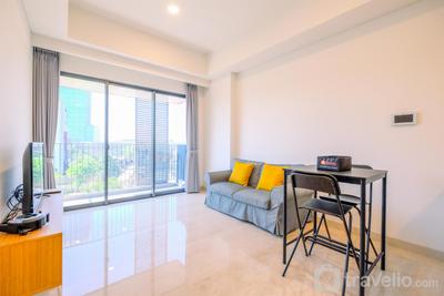 Elegant and Comfortable 1BR Apartment Arumaya Residence By Travelio