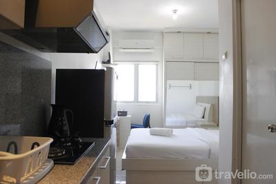Apartemen Suites @Metro - Minimalist Studio Apartment at The Suite @Metro By Travelio