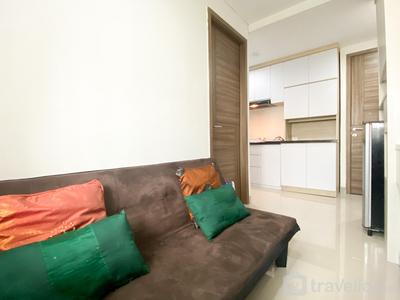 Apartemen Grand Dhika City Jatiwarna - Well Furnished and Homey 1BR at Grand Dhika City Jatiwarna Apartment By Travelio