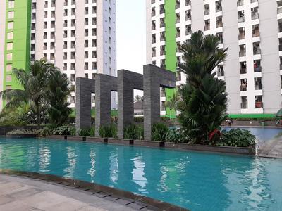 Apartemen Green Lake View - Homey and Cozy Stay Studio Green Lake View Apartment By Travelio
