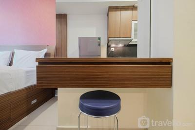 Apartemen Grand Kamala Lagoon - Homey Studio Room at Grand Kamala Lagoon Apartment By Travelio