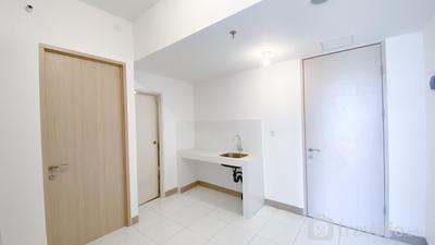 Apartemen Tokyo Riverside PIK 2 - Comfy 2BR Unfurnished at Tokyo Riverside PIK 2 Apartment By Travelio
