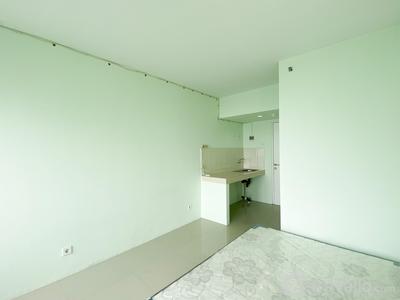 Apartemen Grand Sentraland Karawang - Unfurnished Studio Room with AC at Grand Sentraland Karawang Apartment By Travelio
