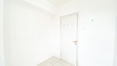 Apartemen Green Pramuka City - Unfurnished 2BR Apartment with AC at 18th Floor Green Pramuka City By Travelio