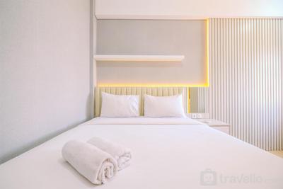 Homey and Modern Look 2BR Transpark Cibubur Apartment By Travelio