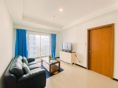 Apartemen Green Bay Condominium - Warm and Homey 2BR Apartment at Green Bay Condominium By Travelio