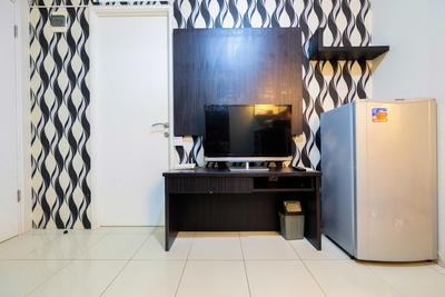 Apartemen Green Palace Kalibata - Monochrome Style 2BR Green Palace Kalibata Apartment By Travelio