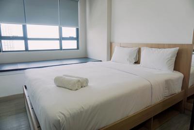 Apartemen Collins Boulevard - Well Furnished and Comfy Studio Collins Boulevard Apartment By Travelio