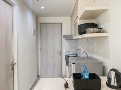 Apartemen Azalea Suites - Modern Look and Restful Studio at Azalea Suites Apartment By Travelio