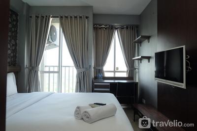 Luxury Studio at Tifolia Apartment By Travelio