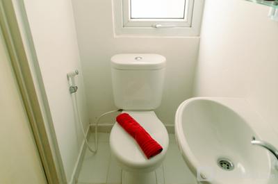 Apartemen Aeropolis Residence - Cozy Studio Apartment at Aeropolis Residence (No Kitchen) near CGK Airport By Travelio