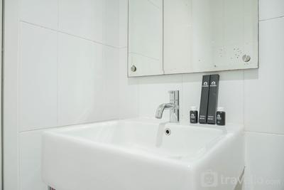 Apartemen Westmark Tanjung Duren - Cozy and Simply Studio at Westmark Apartment near Taman Anggrek Mall By Travelio