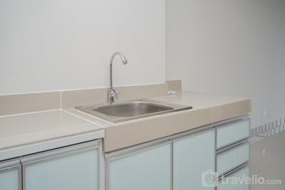 Apartemen Parkland Avenue - 2BR Unfurnished Parkland Avenue Apartment with AC and Kitchen Set By Travelio