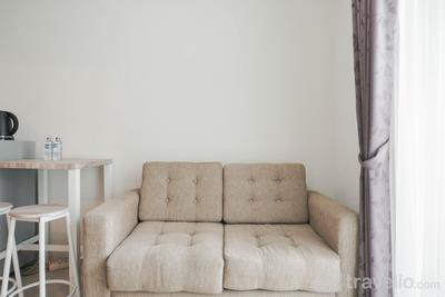 Apartemen Woodland Park Residence - Comfort 1BR Apartment with Study Room at Woodland Park Residence By Travelio