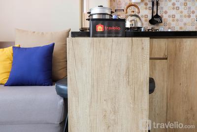 Apartemen Green Pramuka City - Modern and Bright 2BR Green Pramuka City Apartment By Travelio