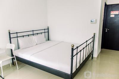 Nice and Cozy Studio at Paramount Skyline Serpong Apartment By Travelio