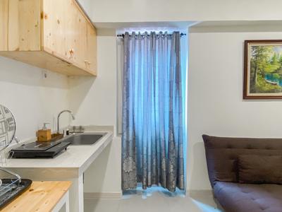 Apartemen Meikarta - Comfort Living 1BR + Office Room at Meikarta Apartment By Travelio