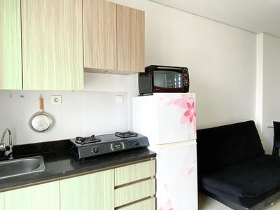 Apartemen Madison Park - Comfortable 2BR Madison Park Apartment By Travelio