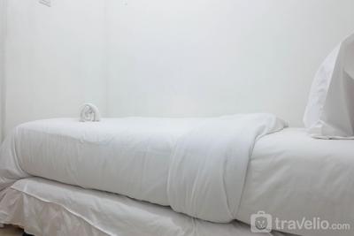 Apartemen Green Pramuka City - Warm and Cozy 2BR Green Pramuka City Apartment near Mall By Travelio