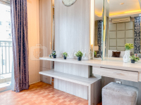 Apartemen Cosmo Mansion (Jakarta Residence) - Strategic and Comfy 3BR at Cosmo Mansion Apartment By Travelio