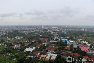 Apartemen Transpark Cibubur - Comfort and Cozy Stay 2BR at 29th Floor Transpark Cibubur Apartment By Travelio